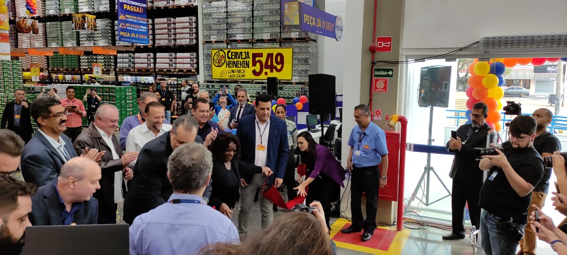 Foto 2 de 27 — Novidade: Veja fotos da inauguração do Assaí em Araraquara
